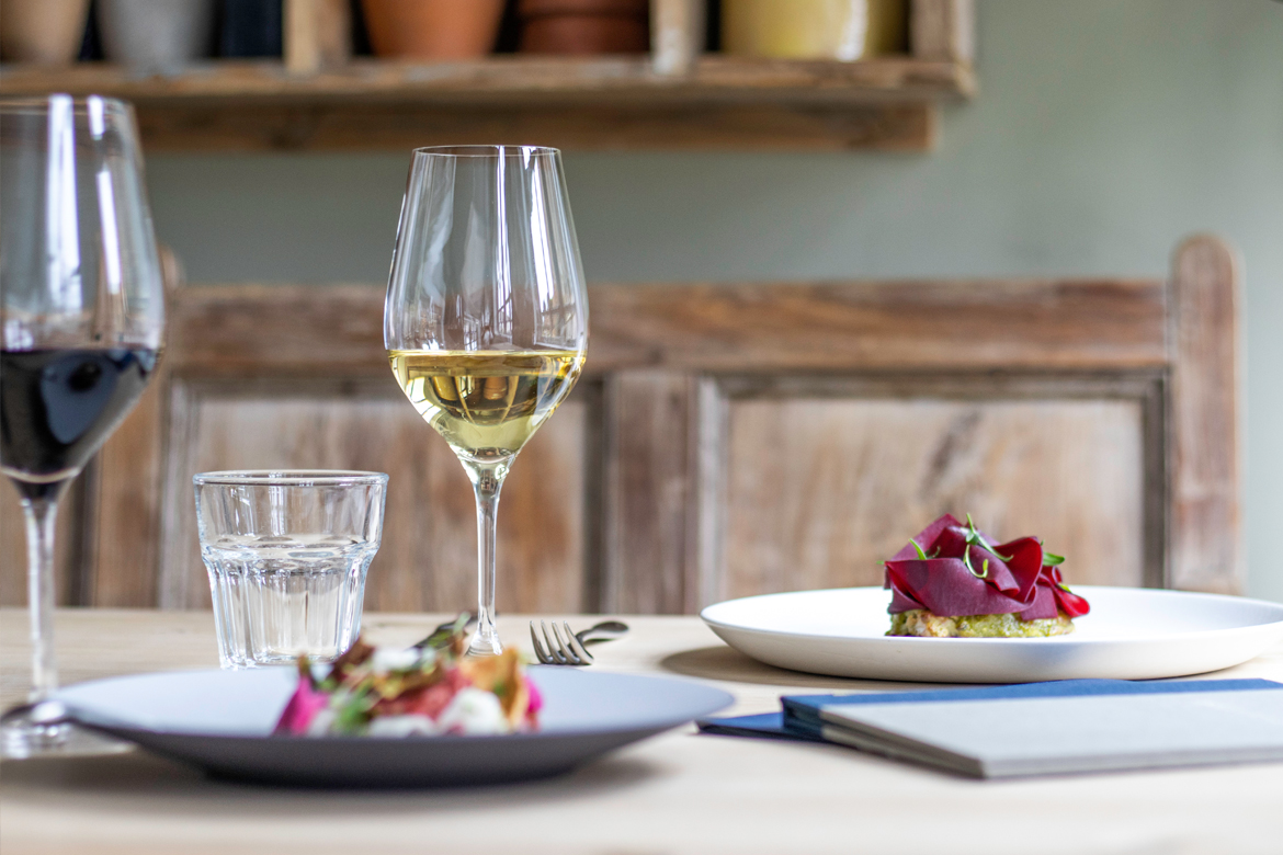 Horse & Groom, East Ashling, Food